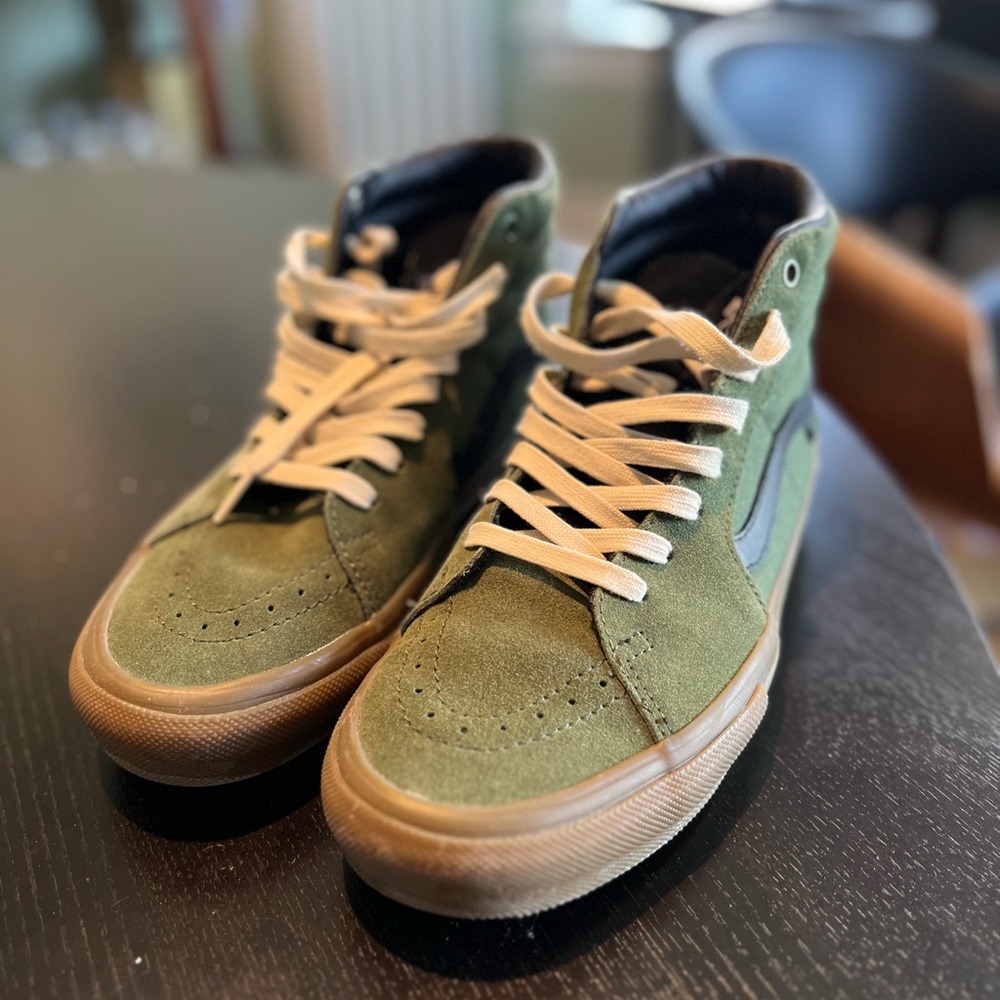 Vans Men’s 1/4 Olive Green Skate Shoes US Men’s size 9